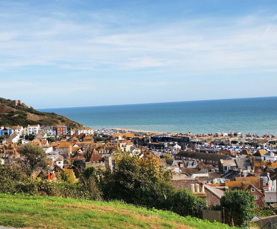 West Hill Retreat Seaview Balcony Chic Loft Studio & Free Parking Hastings Esterno foto