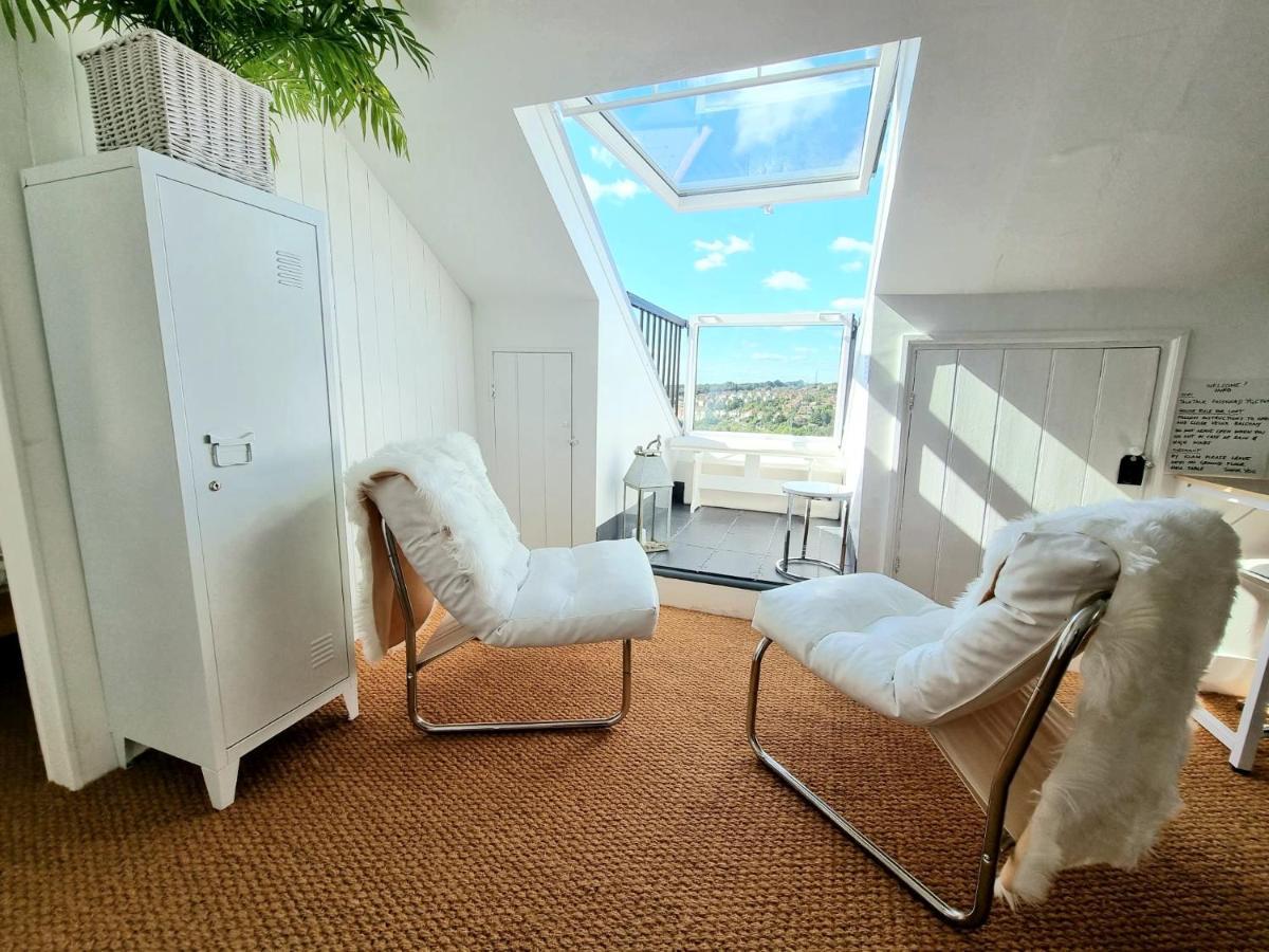 West Hill Retreat Seaview Balcony Chic Loft Studio & Free Parking Hastings Esterno foto