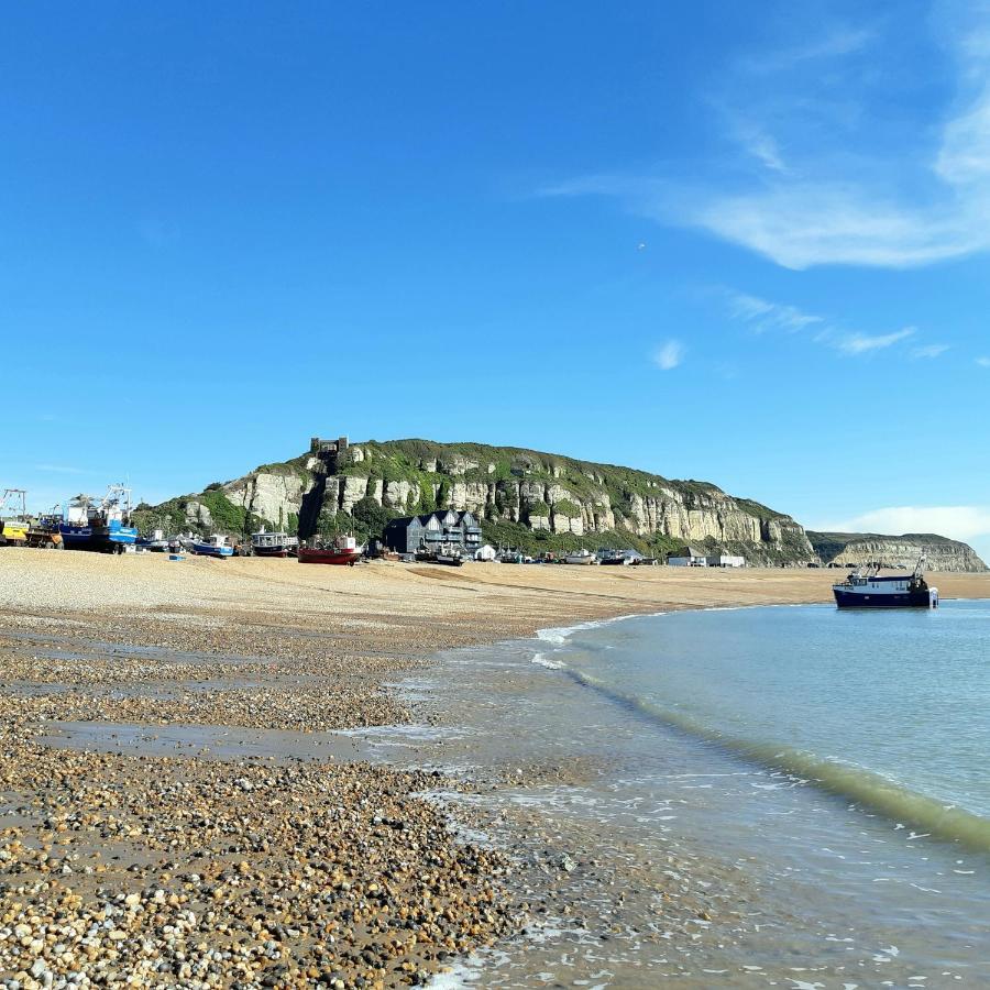 West Hill Retreat Seaview Balcony Chic Loft Studio & Free Parking Hastings Esterno foto