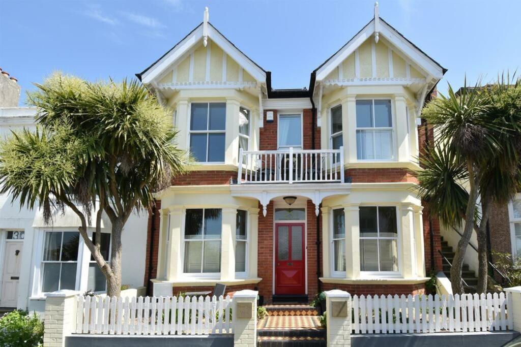 West Hill Retreat Seaview Balcony Chic Loft Studio & Free Parking Hastings Esterno foto